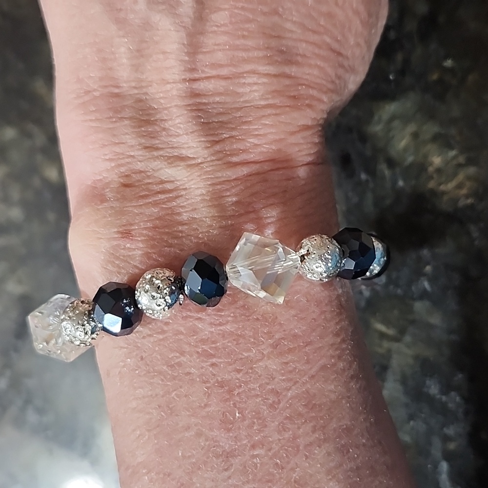 Handmade Blue, Crystal and Silver Beaded Bracelet - Picture 3 of 5